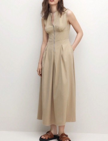
						Rochie medie SHEIN, bej