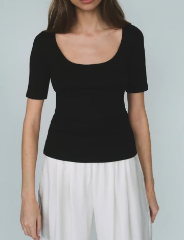 Tricou Reserved, negru Negru