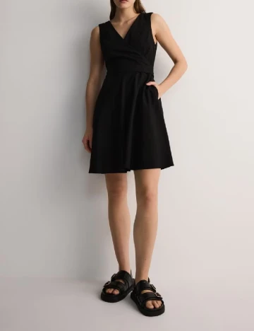 Rochie scurta Reserved, negru Negru