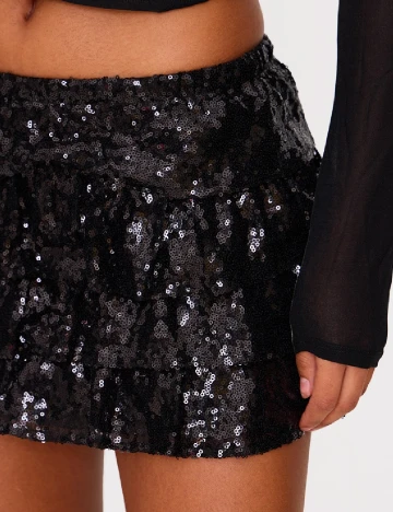 Fusta PRETTYLITTLETHING, negru Negru