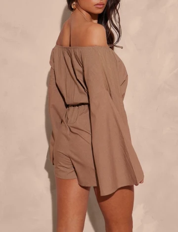 Salopeta PRETTYLITTLETHING, maro