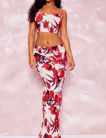 Top PRETTYLITTLETHING, floral print Floral print