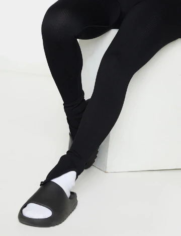 Colanti PRETTYLITTLETHING, negru