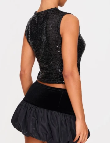 Top PRETTYLITTLETHING, negru Negru