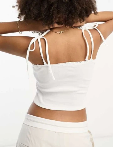 Top ASOS, alb