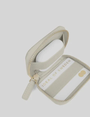 Husa iPhone IDEAL OF SWEDEN, crem Crem