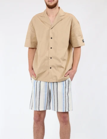 Pantaloni scurti Bershka, ecru