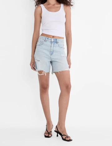 Pantaloni scurti Stradivarius, albastru Albastru