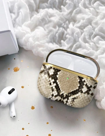 Husa AirPods IDEAL OF SWEDEN, imprimeu sarpe Animal print