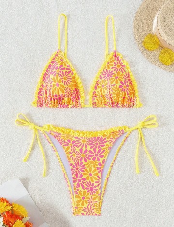 
						Costum de baie SHEIN, floral