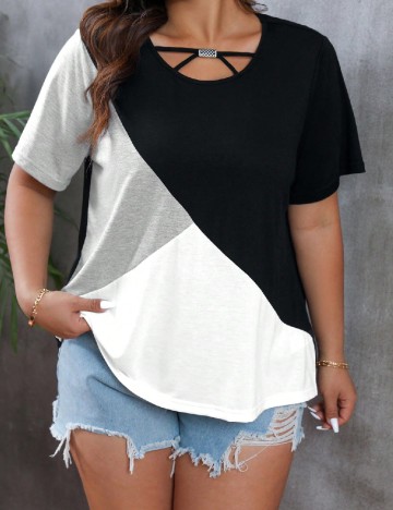 
						Tricou SHEIN CURVE, mix culori
