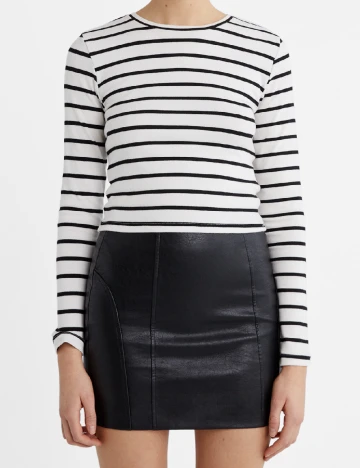 Fusta Stradivarius, negru Negru