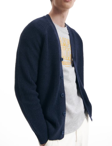 
						Cardigan Reserved, bleumarin
