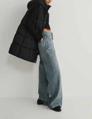 Vesta Reserved, negru Negru