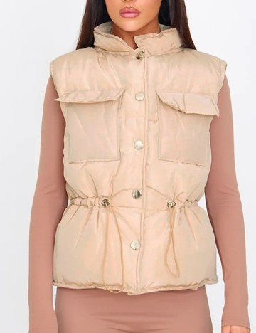 
						Vesta PrettyLittleThing, crem