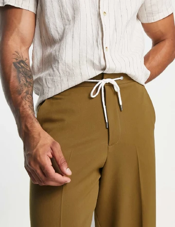 Pantaloni ASOS, kaki Verde