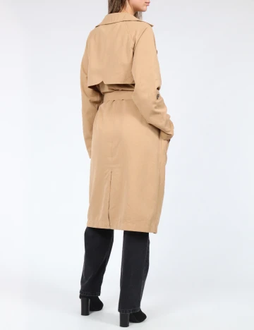 Trench Stradivarius, maro Maro