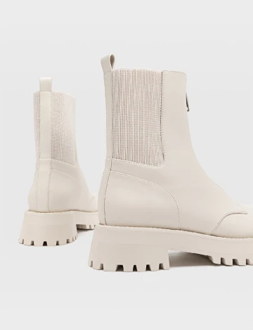 Ghete Stradivarius, crem Crem
