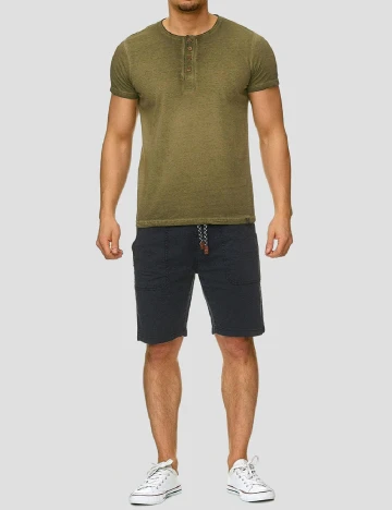 Pantaloni scurti INDICODE, negru Negru