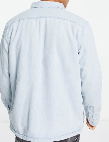 Jacheta Hollister, bleu