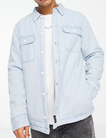 Jacheta Hollister, bleu