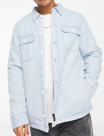 Jacheta Hollister, bleu
