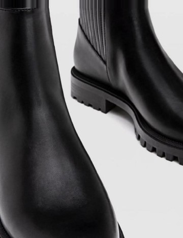 Ghete Stradivarius, negru