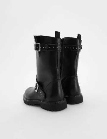 Ghete Reserved, negru Negru