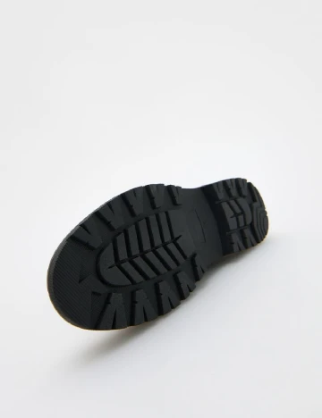 Ghete Reserved, negru Negru