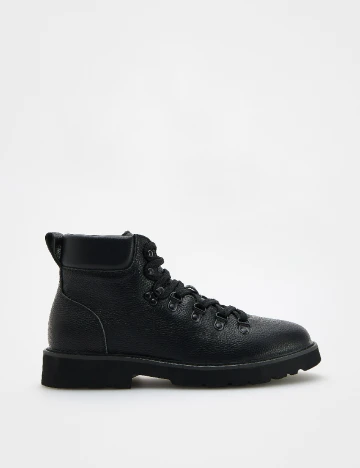 Ghete Reserved, negru Negru