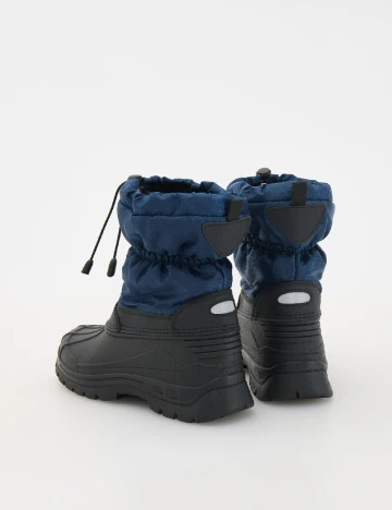 Ghete Reserved, negru Negru