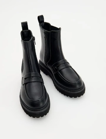 Ghete Reserved, negru Negru