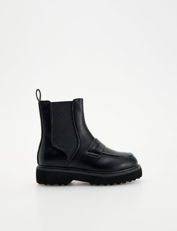 Ghete Reserved, negru