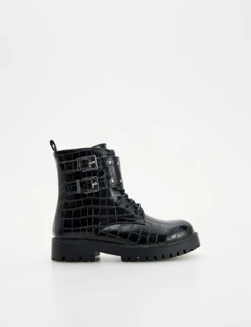 Ghete Reserved, negru