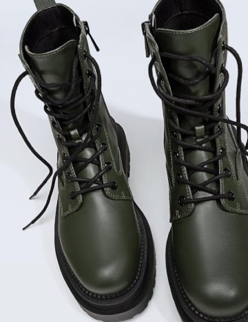 Ghete Stradivarius, verde