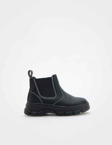 Ghete Reserved, negru