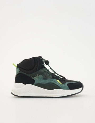 Adidasi Reserved, verde