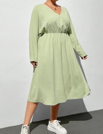
						Rochie medie SHEIN CURVE, verde deschis
