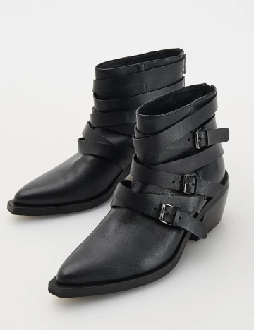 Ciocate Reserved, negru Negru