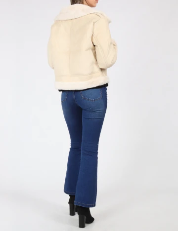 Jacheta Stradivarius, crem Crem
