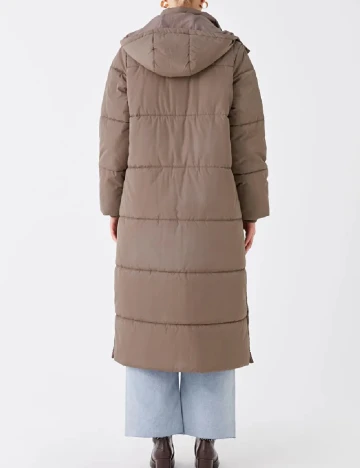 Geaca LC Waikiki, maro Maro