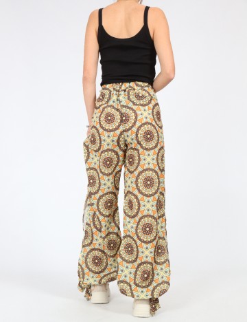 Pantaloni SHEIN, mix culori