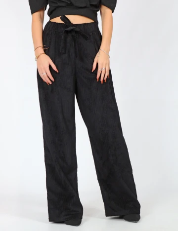 Pantaloni SHEIN, negru Negru