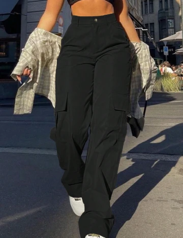 Pantaloni SHEIN, negru Negru