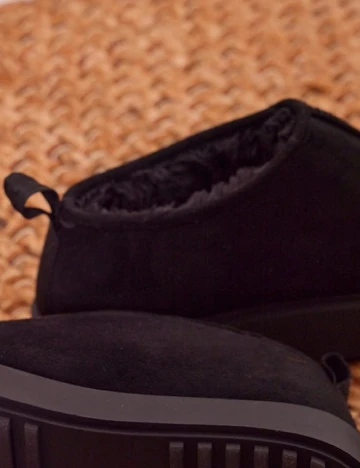 Ghete PrettyLittleThing, negru Negru
