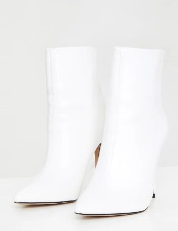 Botine PrettyLittleThing, alb