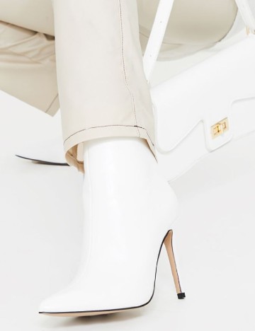 Botine PrettyLittleThing, alb