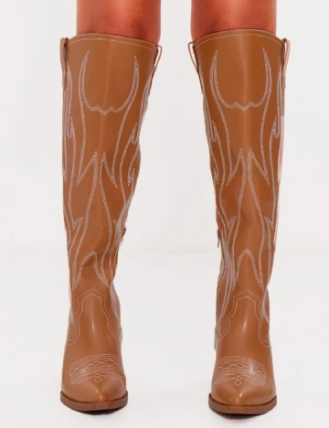 Cizme PrettyLittleThing, maro