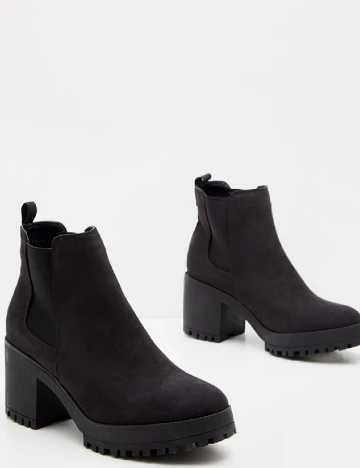 Botine PrettyLittleThing, negru