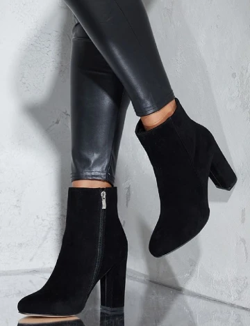 Botine PrettyLittleThing, negru